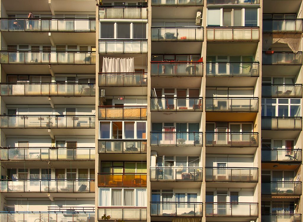 budapest lakás tömbház panellakás panel
