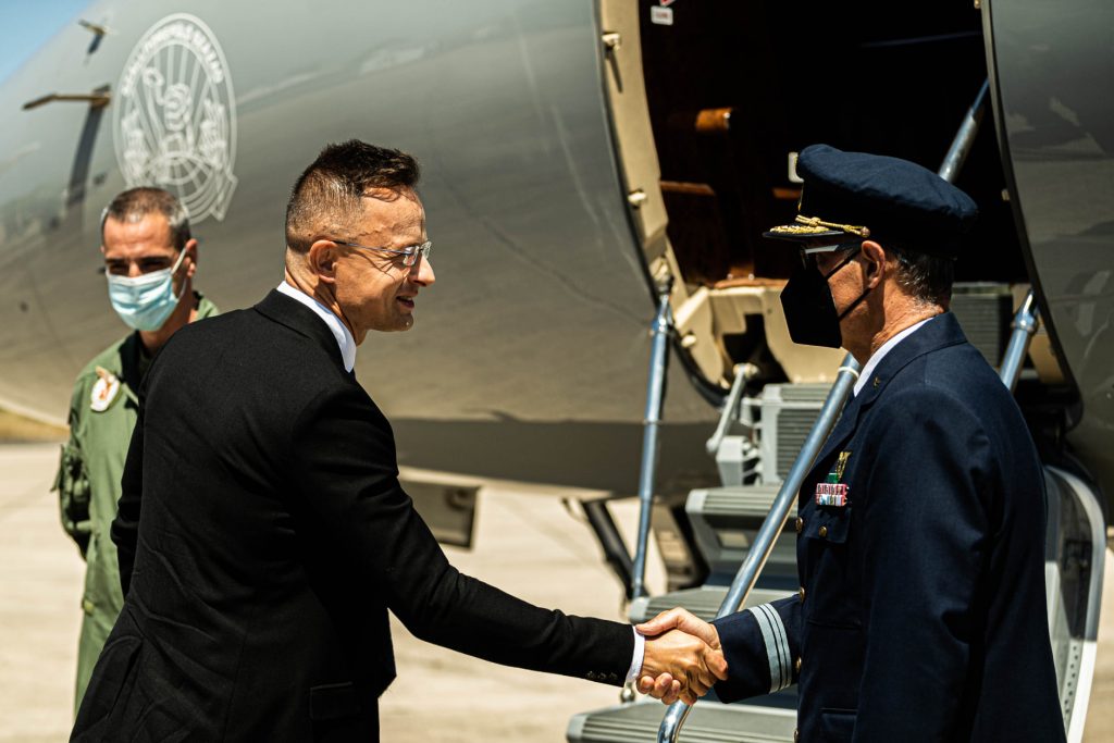 SZIJJÁRTÓ Péter