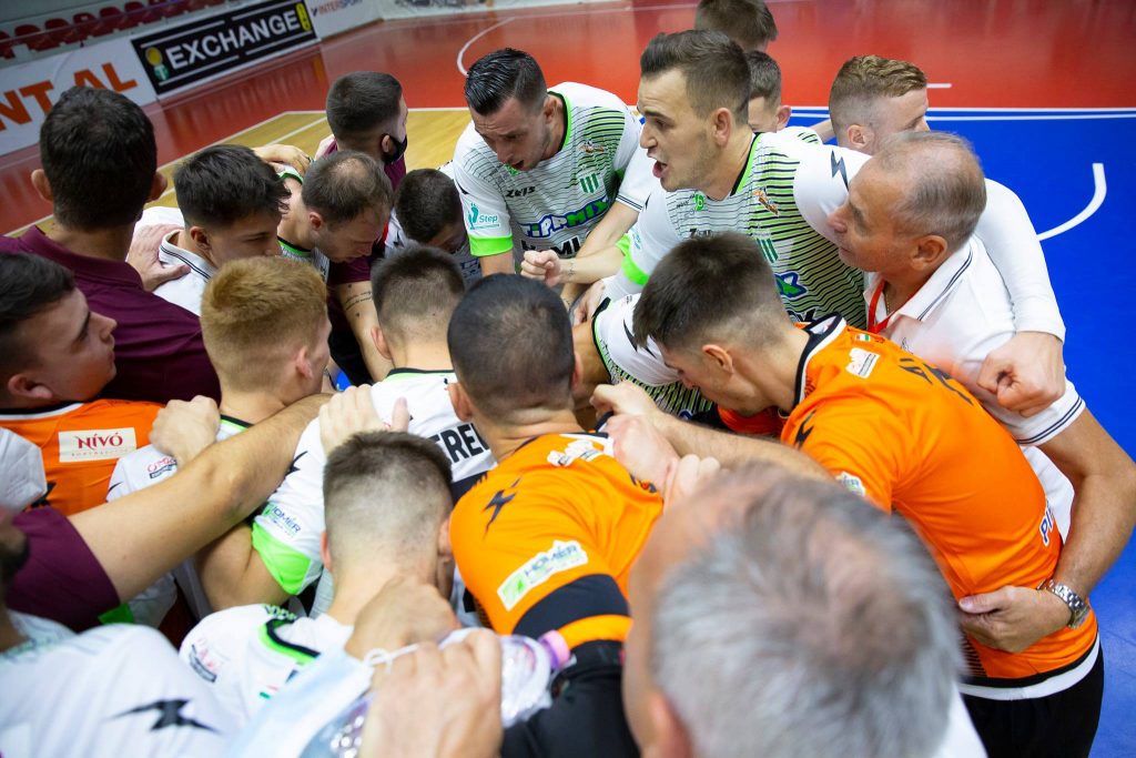 haladás futsal