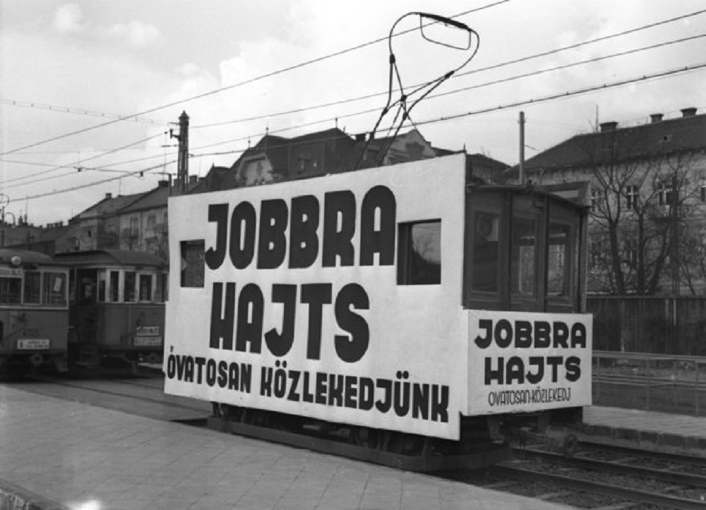 Jobb oldali közlekedés