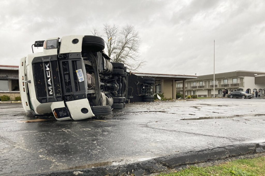 Tornádók az amerikai Közép-Nyugaton