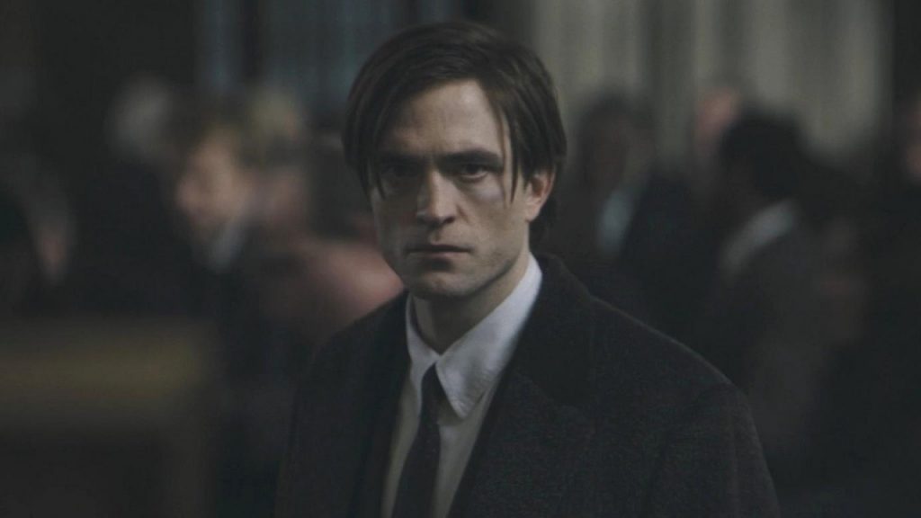 Bruce Wayne (Robert Pattinson)