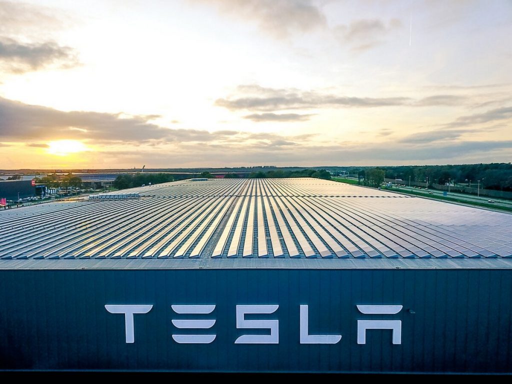 Tesla gyár
