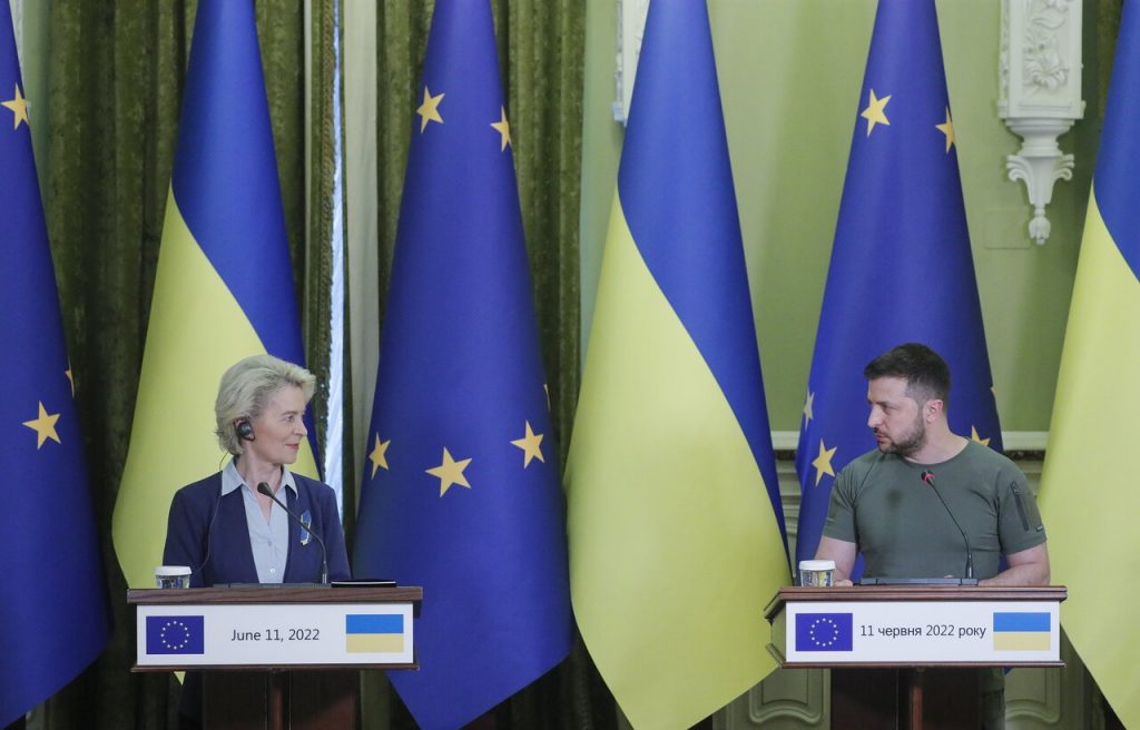 Zelenszkij és von der Leyen