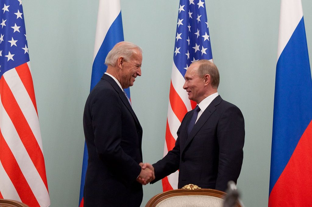 joe biden usa vlagyimir putyin oroszország Kreml