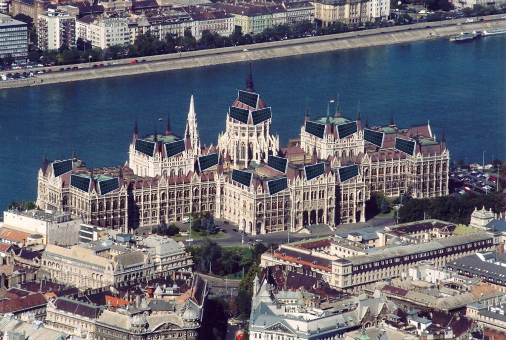 Parlament napelemekkel
