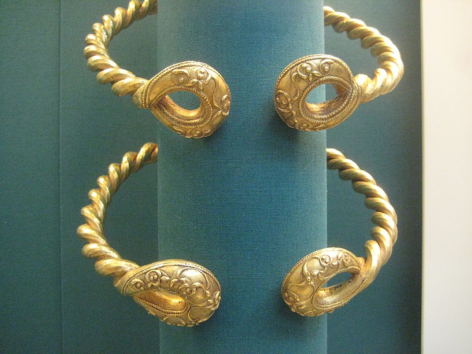 arany nyakperc