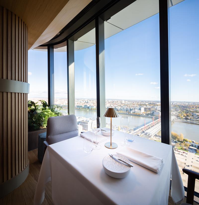 A MOL Campus épületében nyílt meg a a Virtu Restaurant