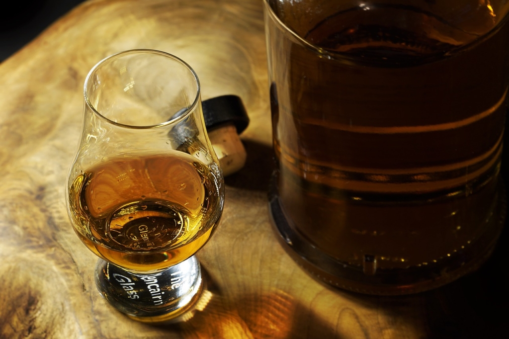 whisky pohár üveg