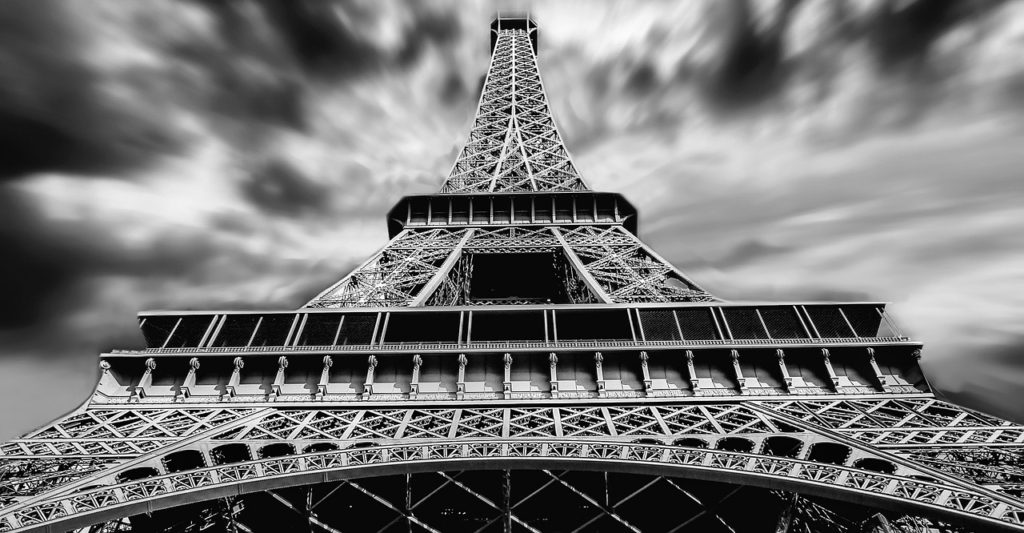 eiffel torony fekete fehér