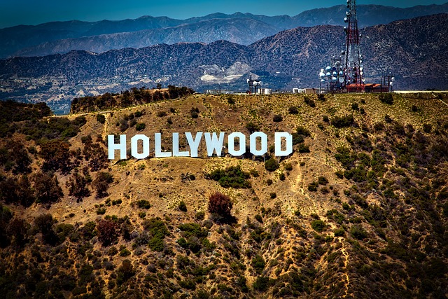 hollywood felirat