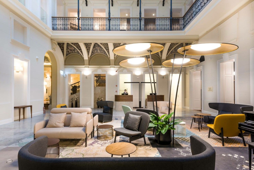 Hotel Moments Budapest szálloda TripAdvisor