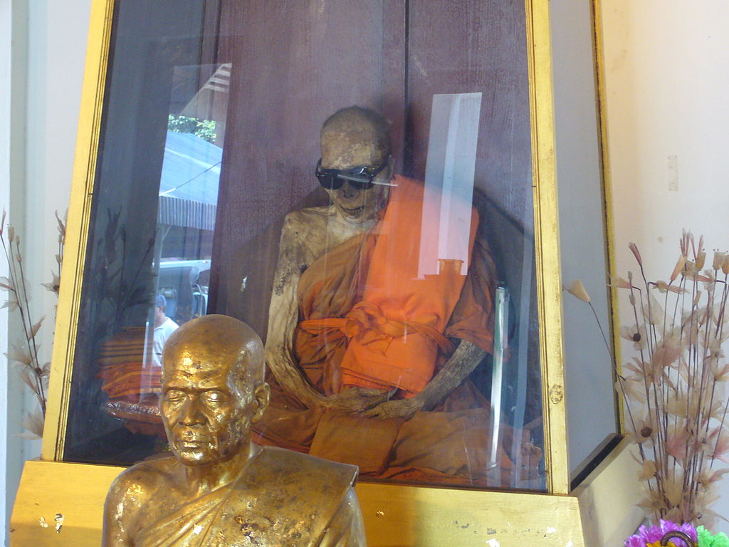 szokusinbucu buddhista szerzetesek
