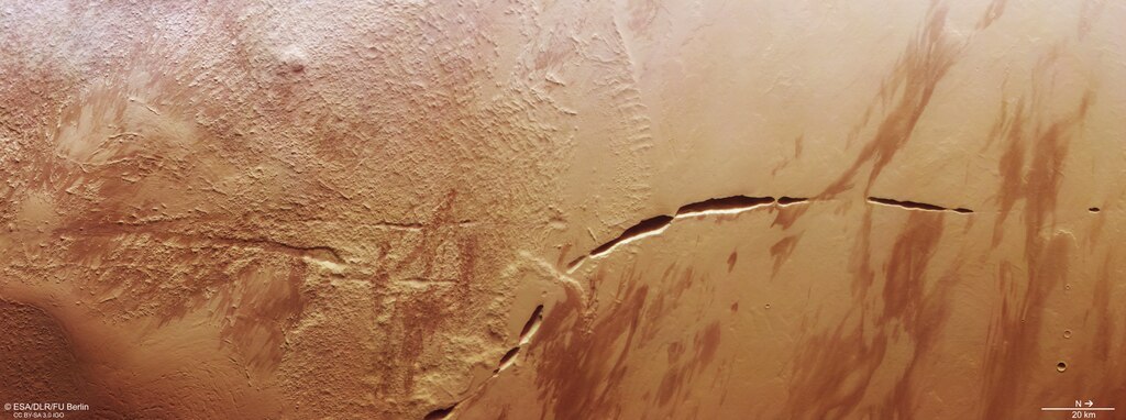Aganippe Fossa Mars hasadék