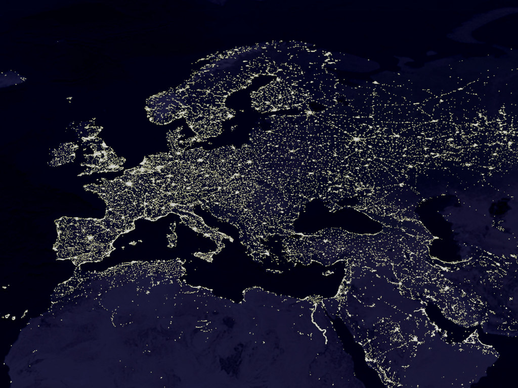 európa az űrből éjszaka fények eu space days