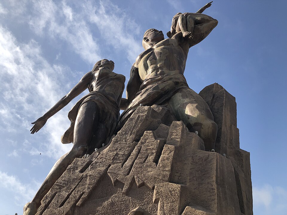 észak-korea szobor afrika