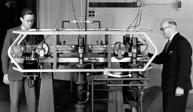 atomóra idő másodperc