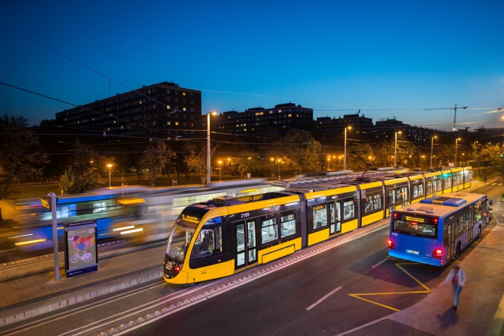 BKK Budapest tömegközlekedés éjfél után