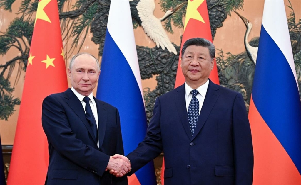 Putyin és Hszi Pekingben világháború