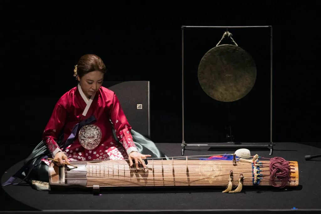 rsz_heo_yoon-jeong_apoteózis_koncert_forrás__koreai_kulturális_központ