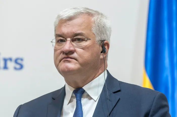 ukrajna-kitiltott-harom-magyar-katonatiszt