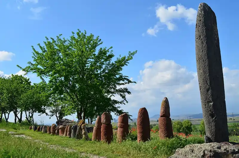 sárkánykő Örményország lelet szobor spirituális