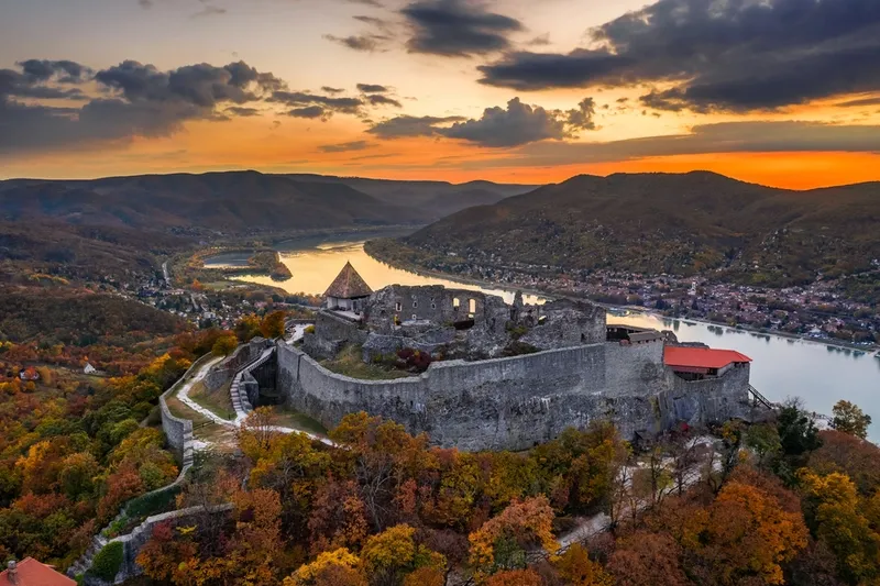 Visegrád visegrádi vár kirándulóhelyek Budapest környékén